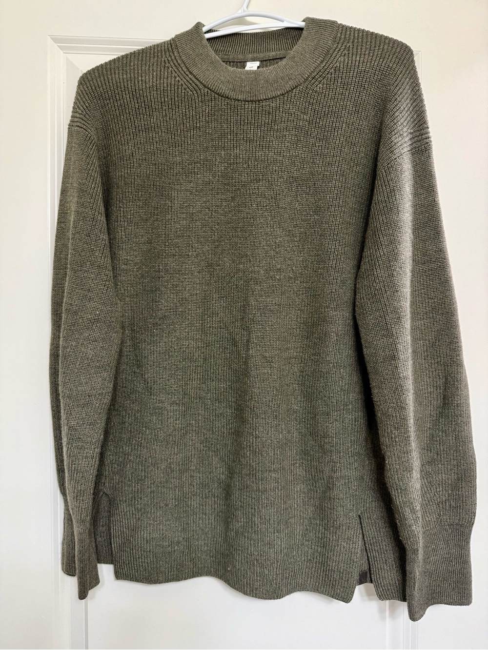 LIKE NEW LULULEMON MERINO WOOL-BLEND CREWNECK SWEATER NOMAD